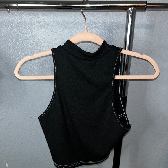 Graphic Black Crop Tank Top - Picture 2 of 3